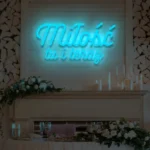 Napis LED Miłość tu i teraz